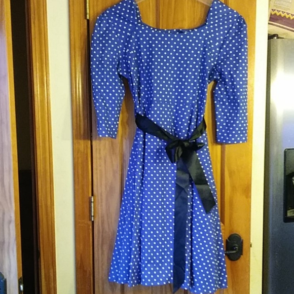 Hearts and Roses of London Blue Dot Dress US16 - Picture 4 of 6